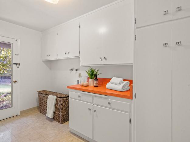 3119 Via Larga Laundry Room