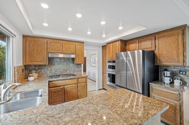 404 Saddlebrook Kitchen