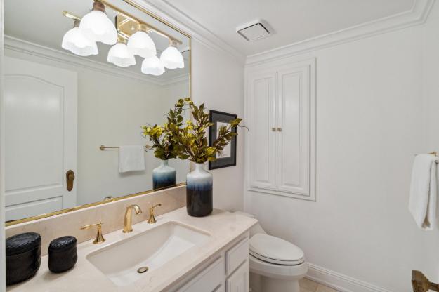 3309 Deer Hollow Bathroom