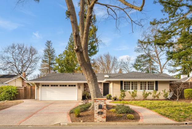 167 Belgian Drive Front