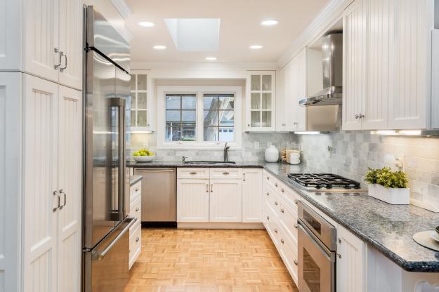 167 Belgian Drive Kitchen