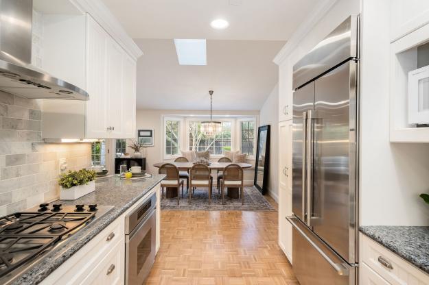 167 Belgian Drive Kitchen