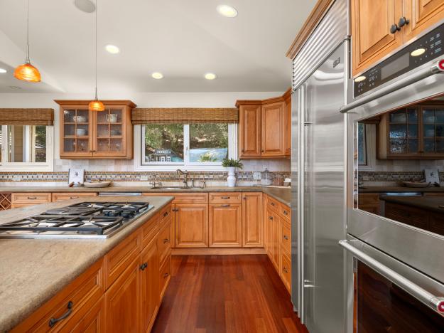 1 Sky Ter Kitchen