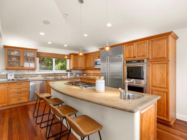 1 Sky Ter Kitchen