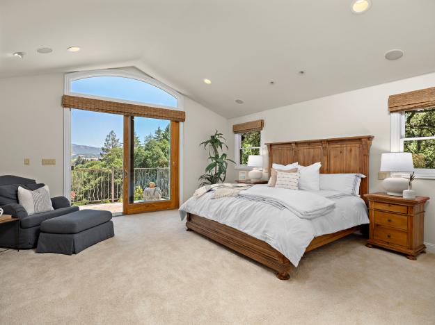 1 Sky Ter Bedroom