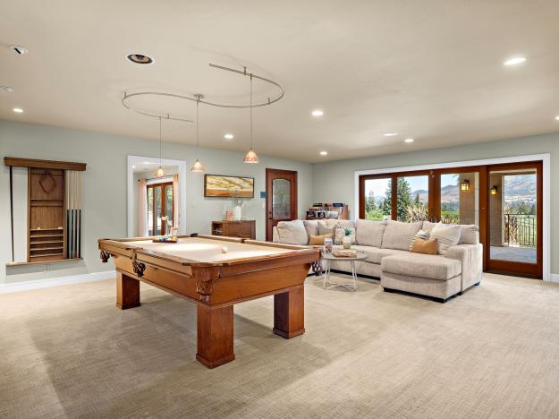 1 Sky Ter Game Room