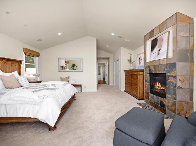 1 Sky Ter Bedroom