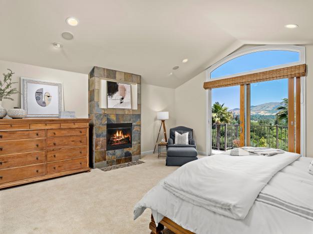 1 Sky Ter Bedroom