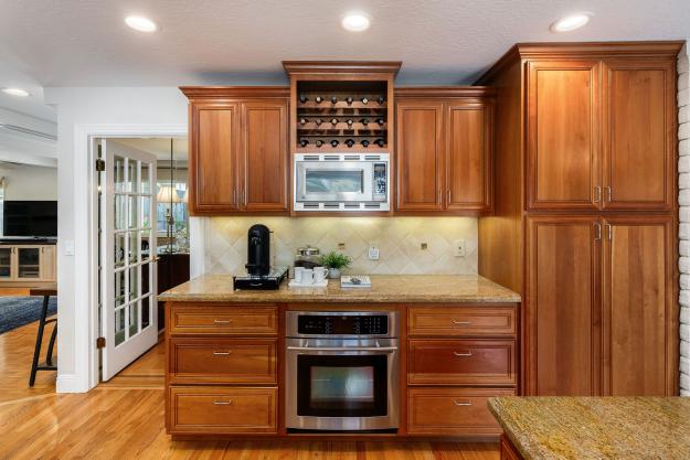 14 Avon Ct Kitchen