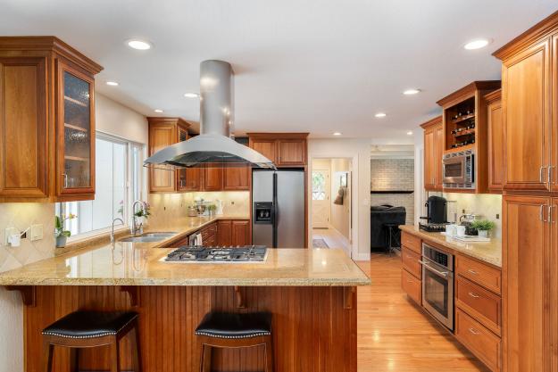 14 Avon Ct Kitchen
