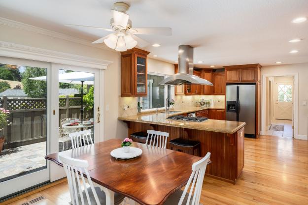 14 Avon Ct Kitchen