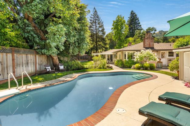14 Avon Ct Backyard