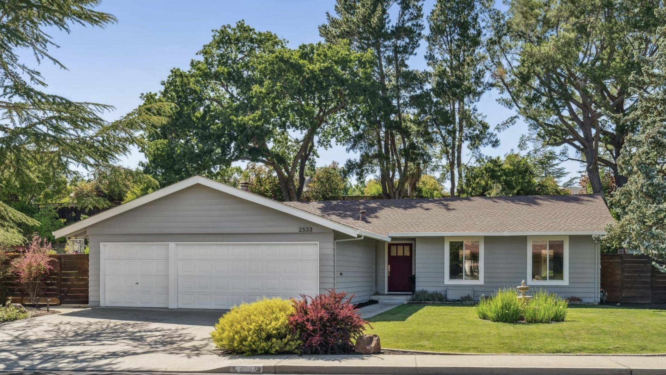 2533 Dapplegray Lane
