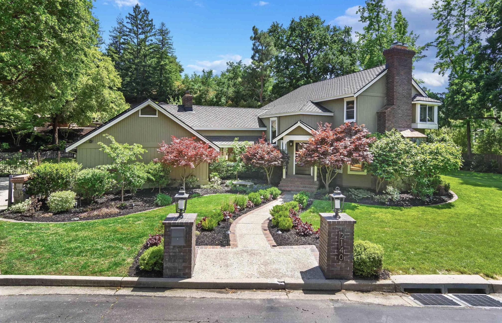 2140 Hidden Oak Dr