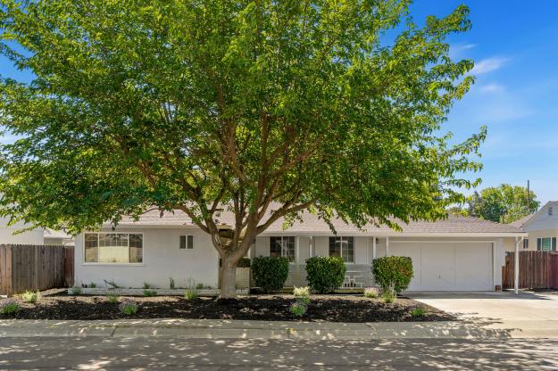 3248 Reva Dr Front