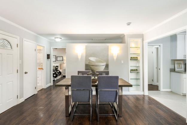 3248 Reva Dr Entry