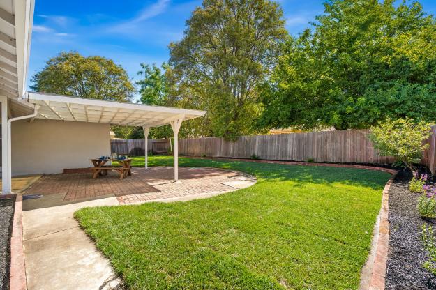 3248 Reva Dr Backyard