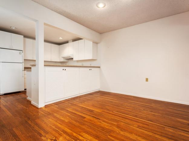 3217 Golden Rain, Apt 8 Image #4450