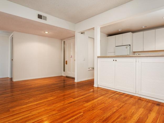 3217 Golden Rain, Apt 8 Image #4453