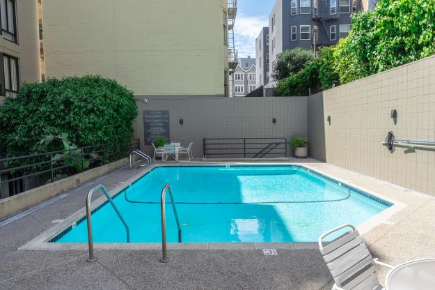 900 Bush Street - Pool