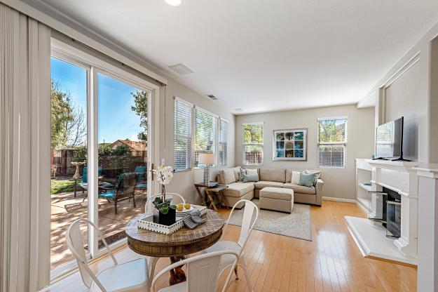 414 Fuchsia Lane - Living Room