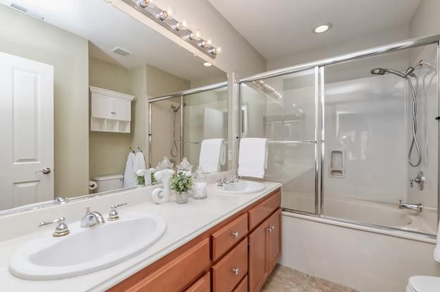 7633 Stellaria Lane - Bathroom