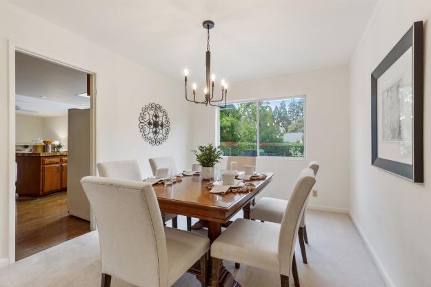 Dining Room at 520 Wimbledon Rd