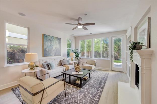 30 Autumn Trail Lane Living Room