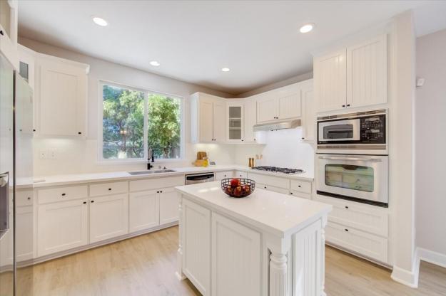 30 Autumn Trail Lane Kitchen