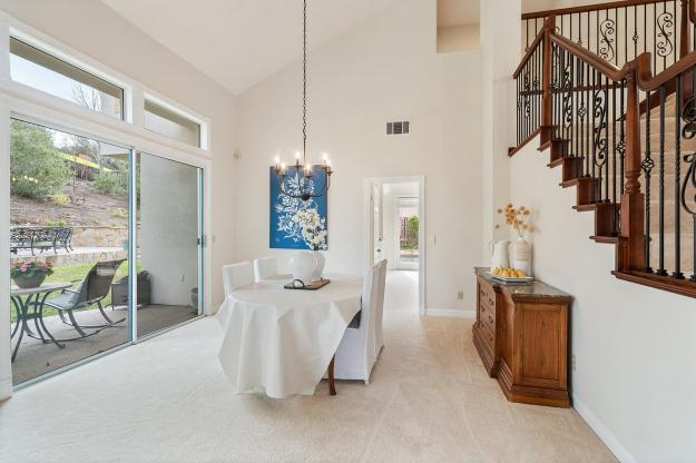 Dining Room of 232 Viewpoint Drive