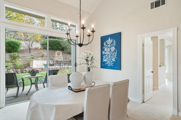 Dining Room of 232 Viewpoint Drive