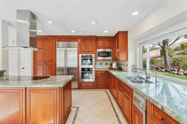 Kitchen at 232 Viewpoint Drive