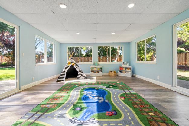 696 Brookside Drive Playroom