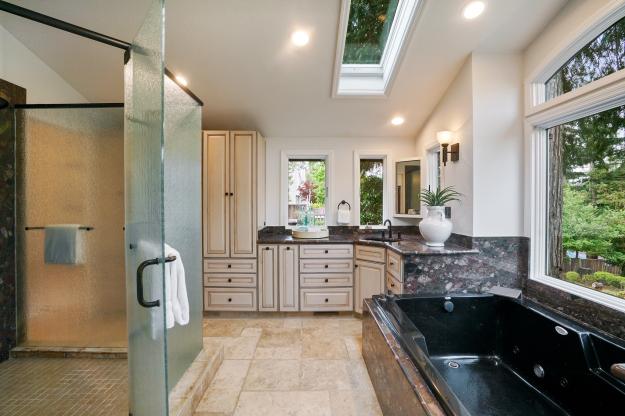 3012 Lunada Lane Bathroom